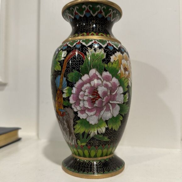 Vintage 70s Chinese Cloisonné Vase Peony & Bird Motif Black Enamel Brass Trim 8” - Picture 6 of 13